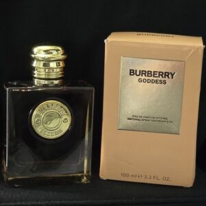 Burberry Goddess Intense